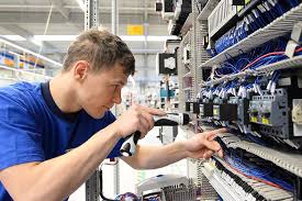 Elektrotechnik / Elektroteckniker Elektrotechnik / Elektroteckniker